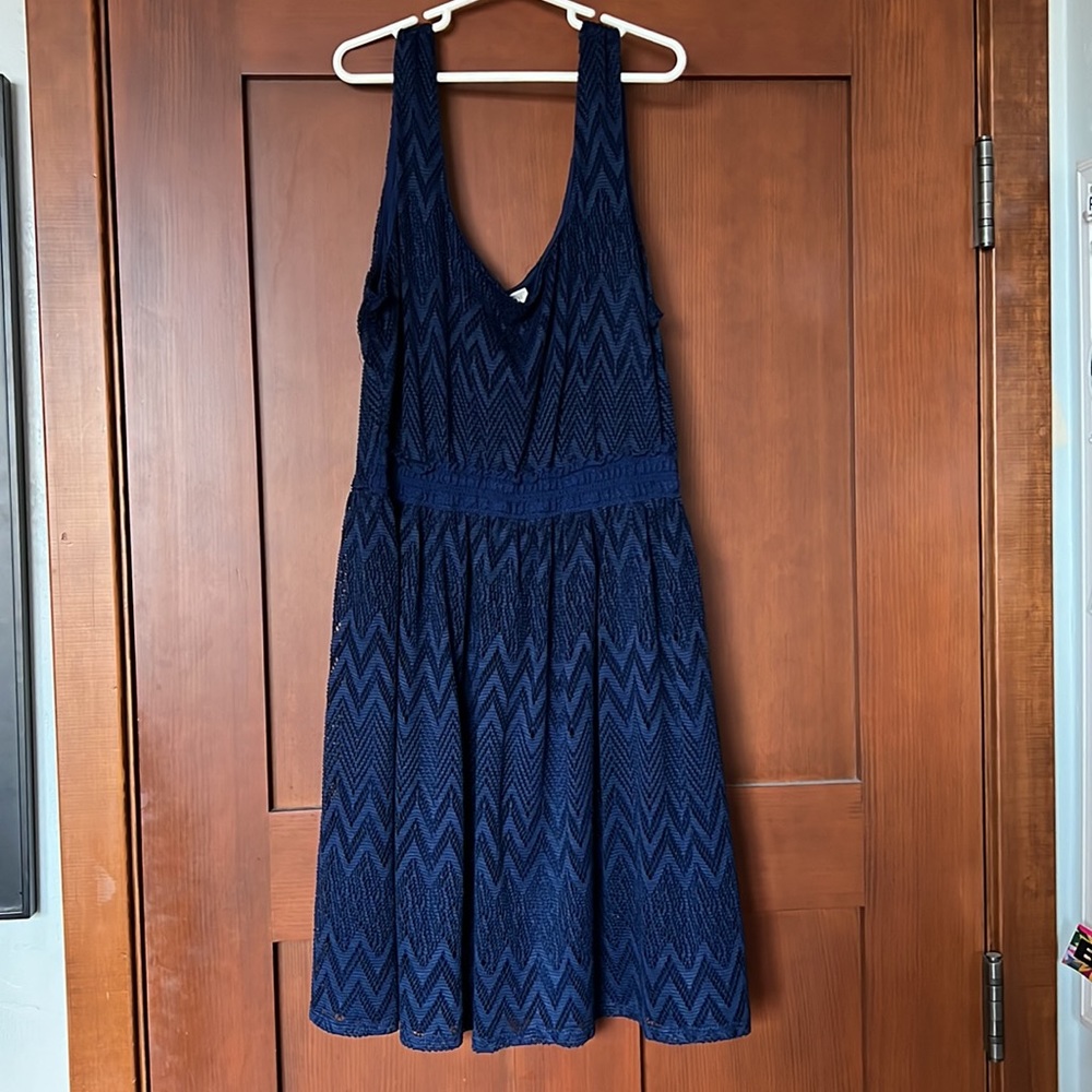 AUW Navy Zig Zag Tank Dress, size Medium.